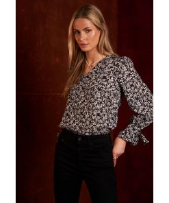 CeCe Women's Long-Sleeve V-Neck Tie-Cuff Blouse -CeCe cloth-shop 22724076 fpx
